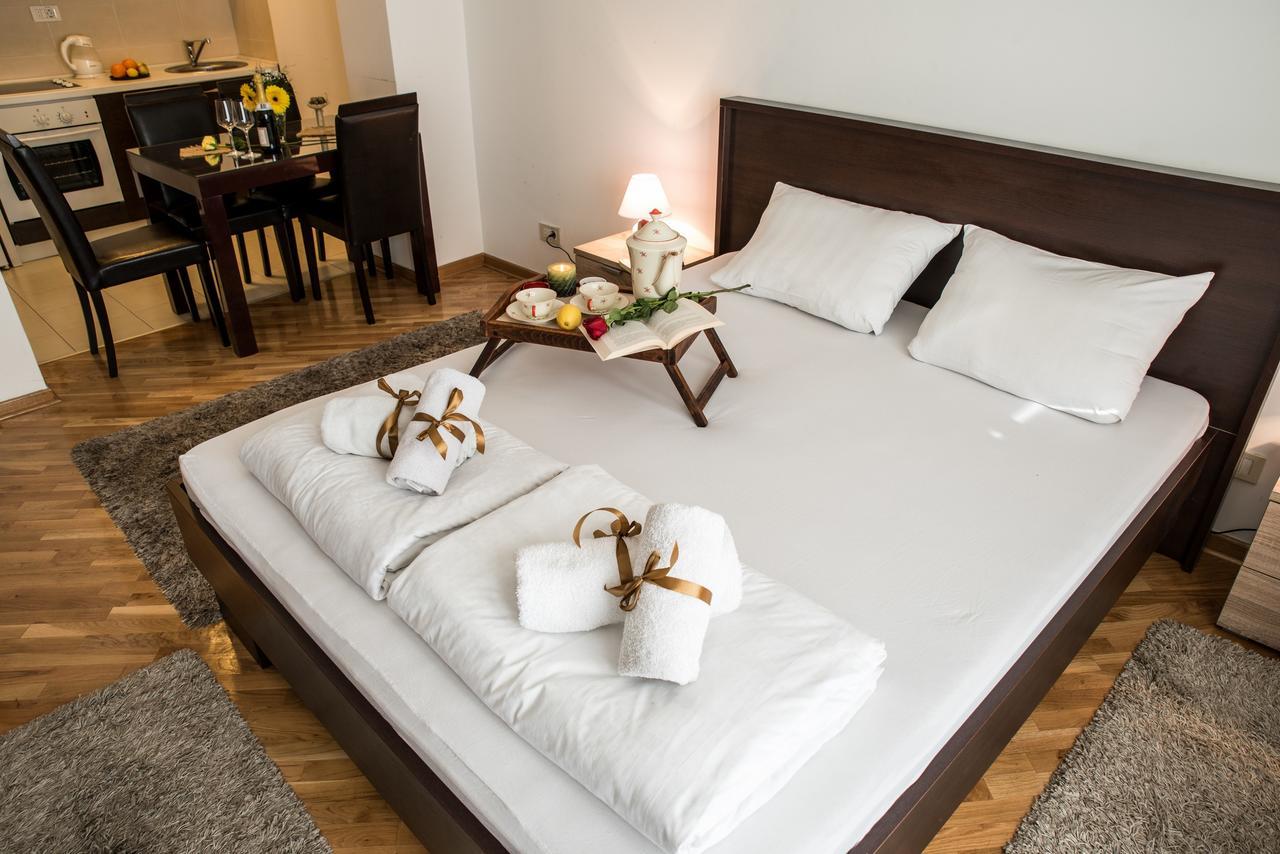 Balkan-inn Parlament apartment Belgrado Buitenkant foto